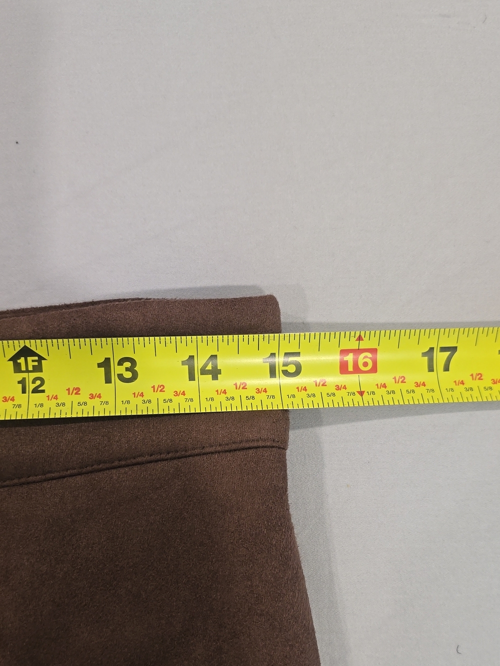 (1770) NWOT TOMMY HILFIGER Faux Suede Pencil Skirt, Size 6 - Picture 5 of 6